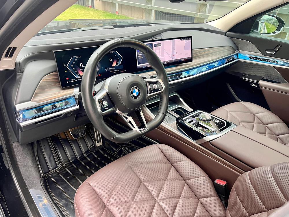 BMW BMW 7-Series