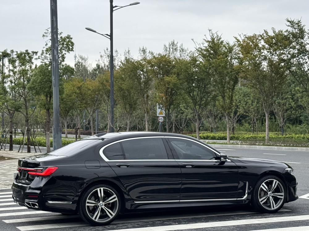 BMW BMW 7-Series