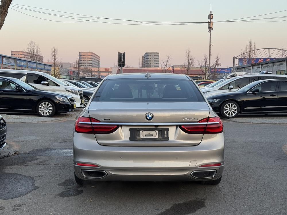 BMW BMW 7-Series