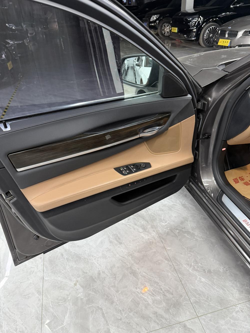 BMW BMW 7-Series