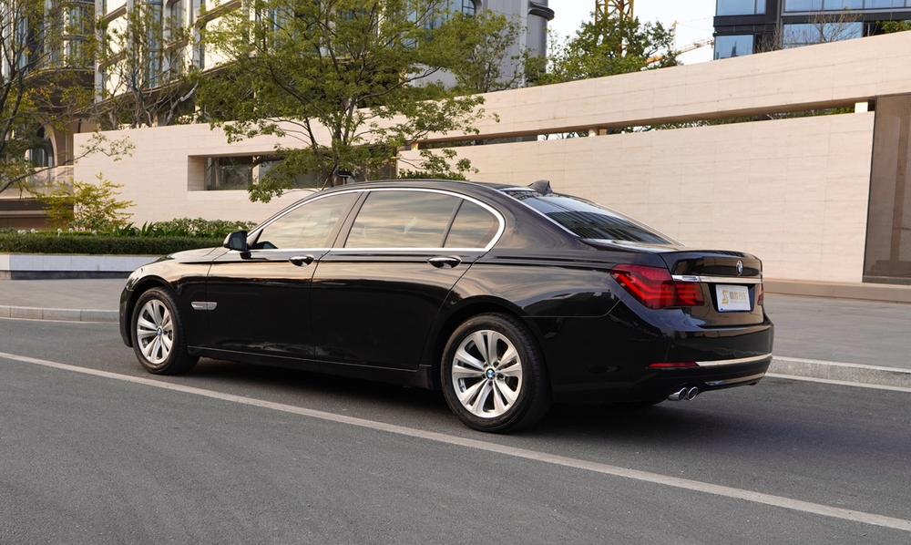 BMW BMW 7-Series
