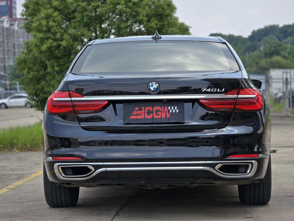 BMW BMW 7-Series