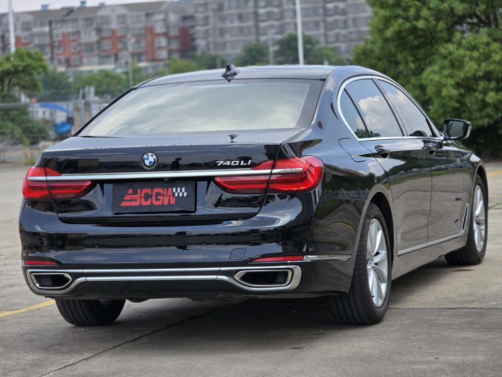 BMW BMW 7-Series