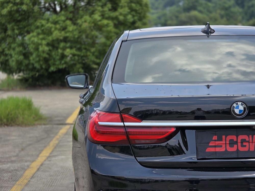 BMW BMW 7-Series