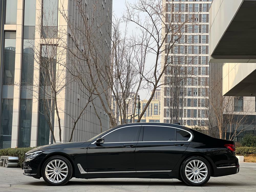 BMW BMW 7-Series
