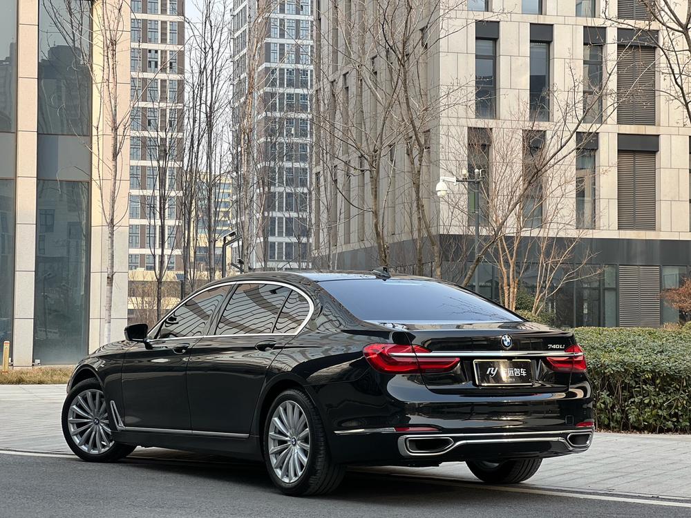 BMW BMW 7-Series