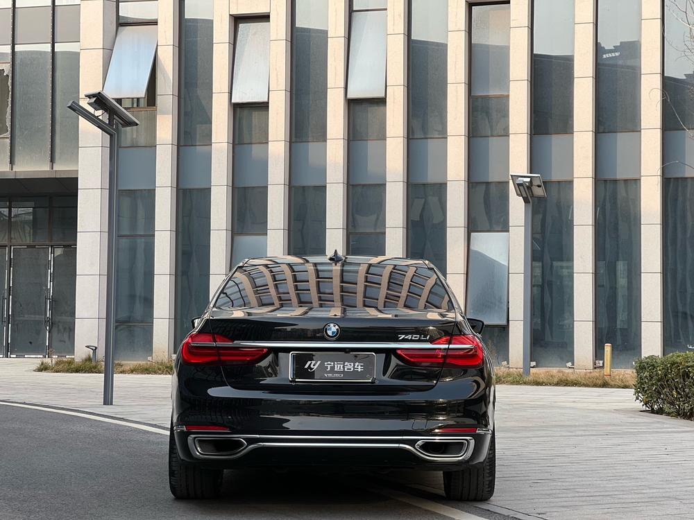 BMW BMW 7-Series