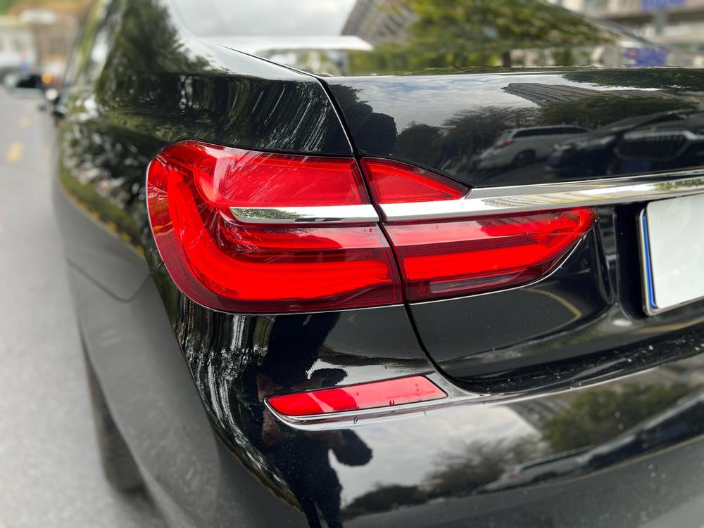 BMW BMW 7-Series