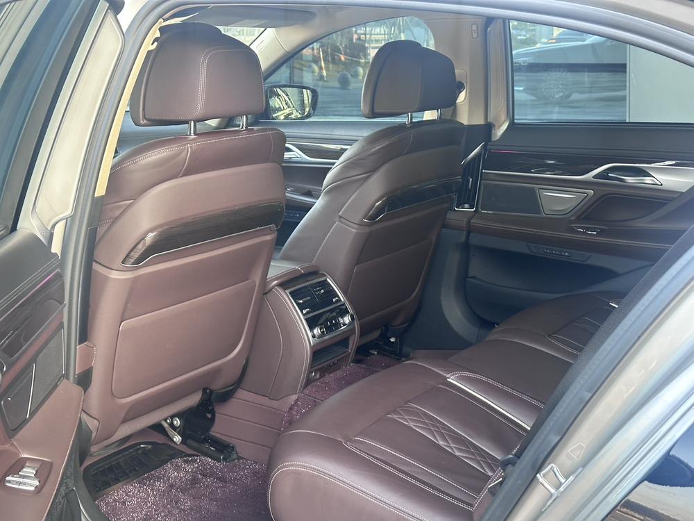 BMW BMW 7-Series
