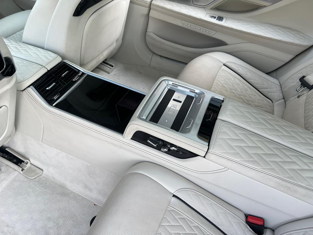 BMW BMW 7-Series