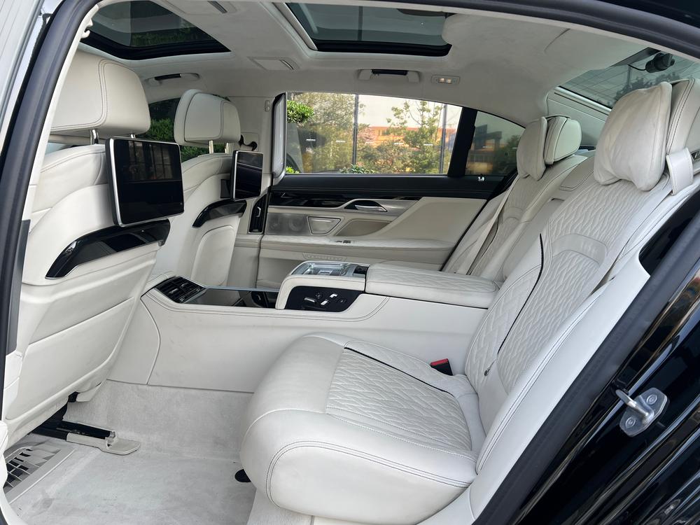 BMW BMW 7-Series