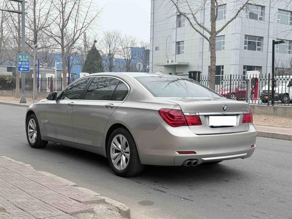 BMW BMW 7-Series