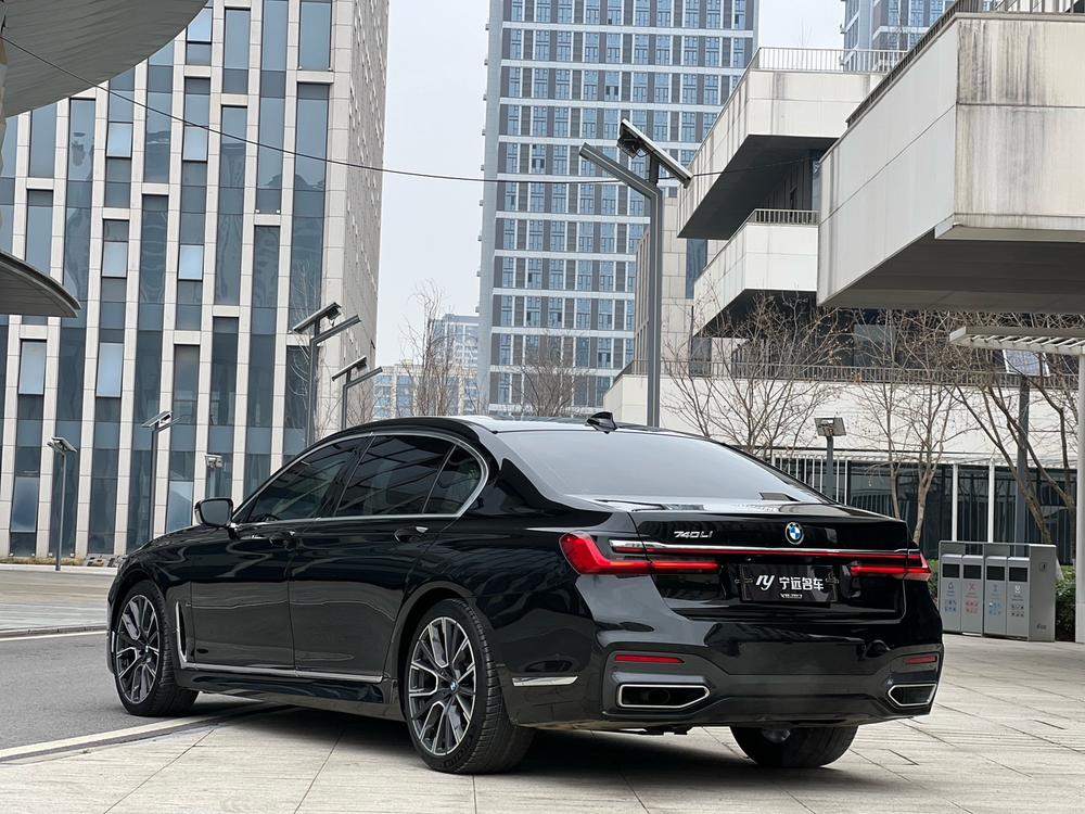 BMW BMW 7-Series