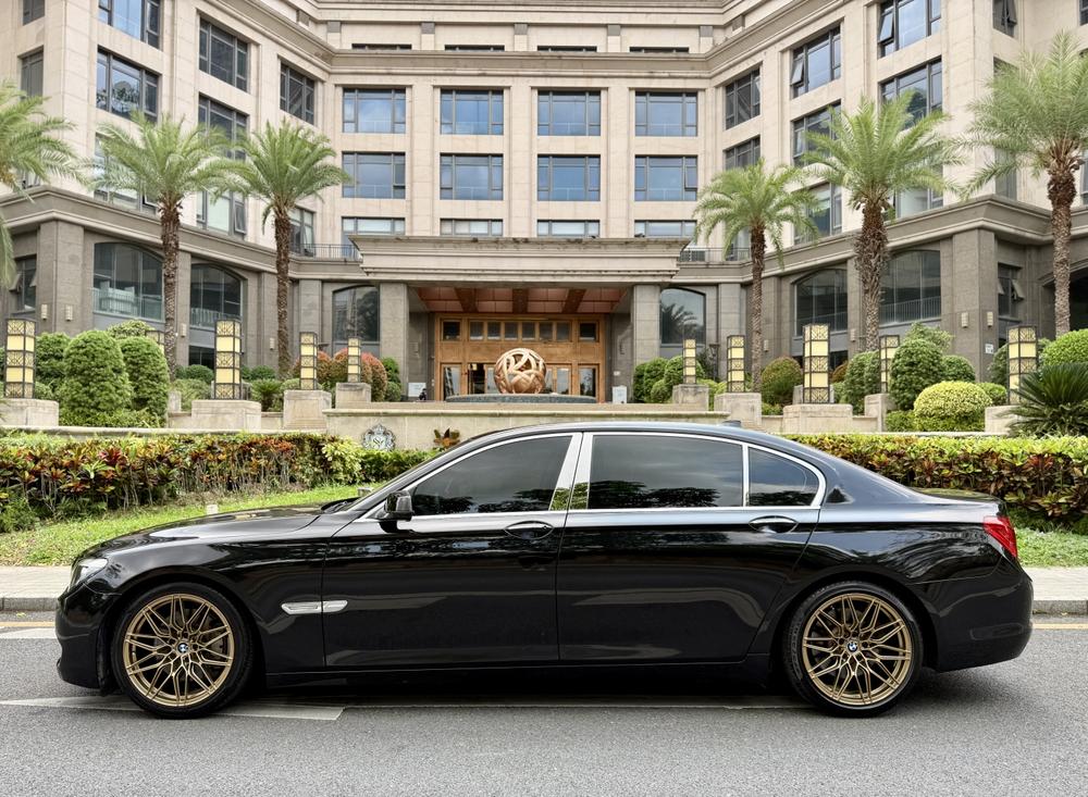 BMW BMW 7-Series