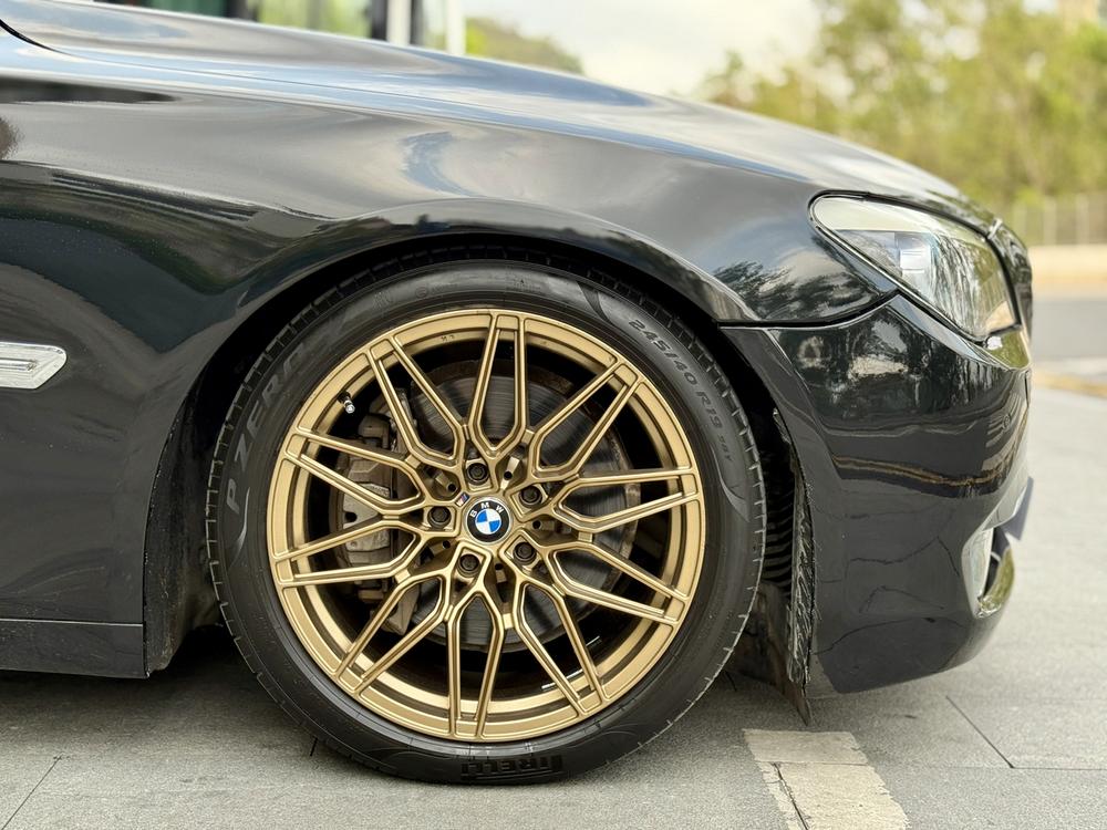 BMW BMW 7-Series