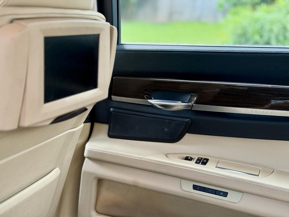 BMW BMW 7-Series