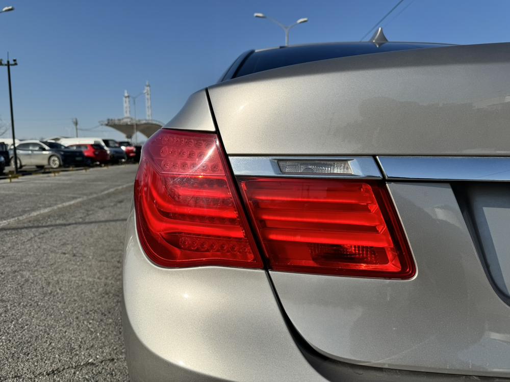 BMW BMW 7-Series