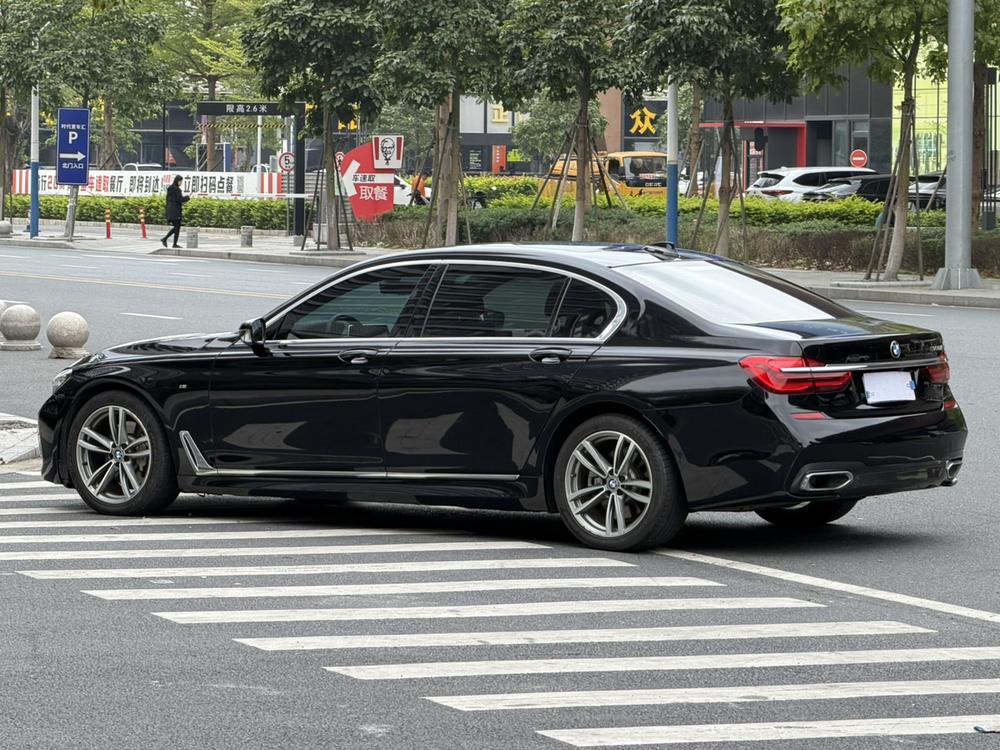 BMW BMW 7-Series