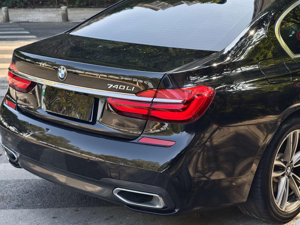 BMW BMW 7-Series