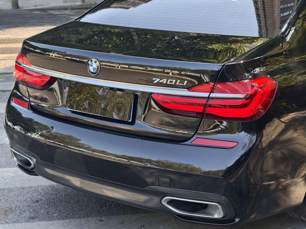 BMW BMW 7-Series