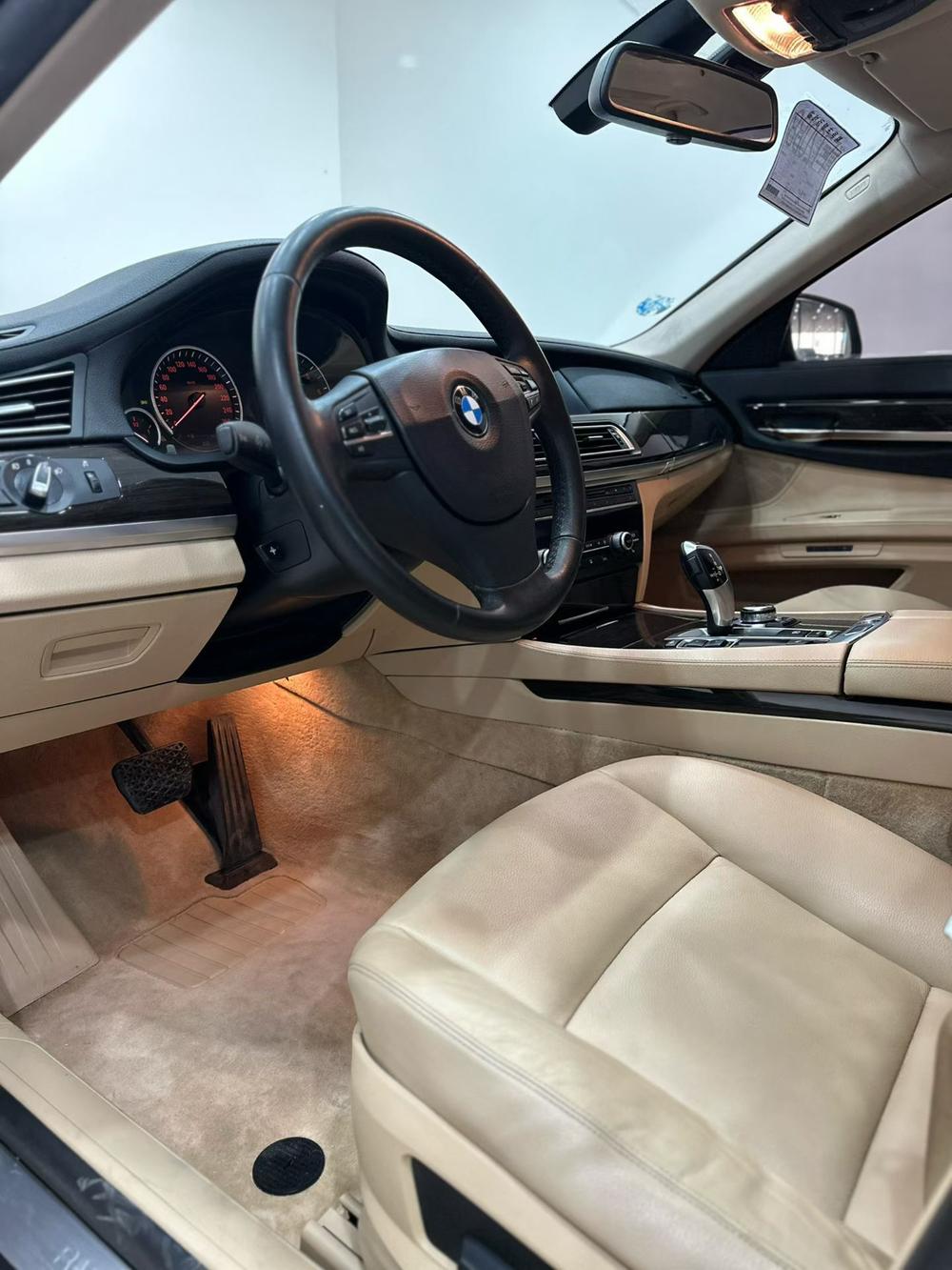 BMW BMW 7-Series