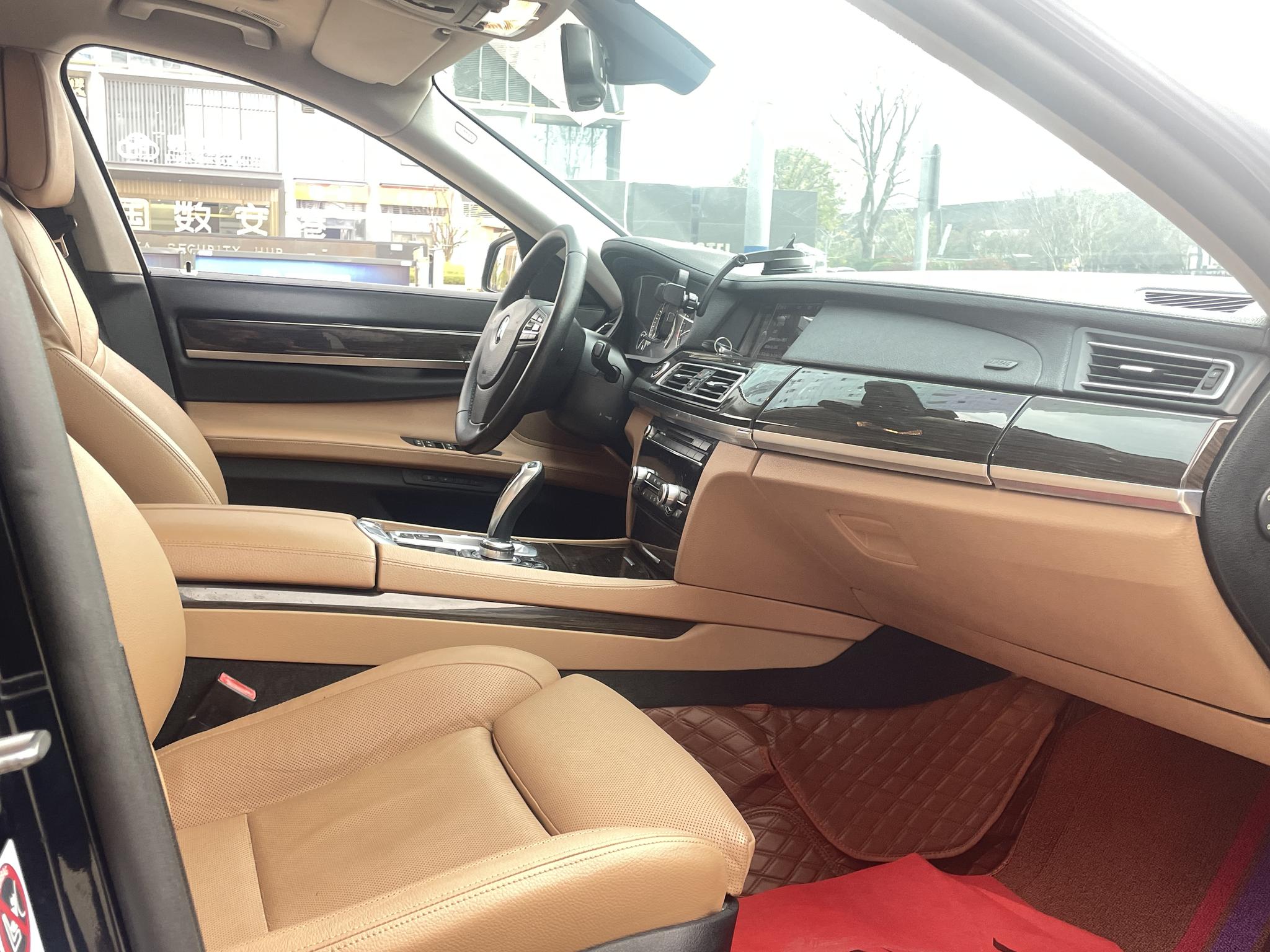 BMW BMW 7-Series