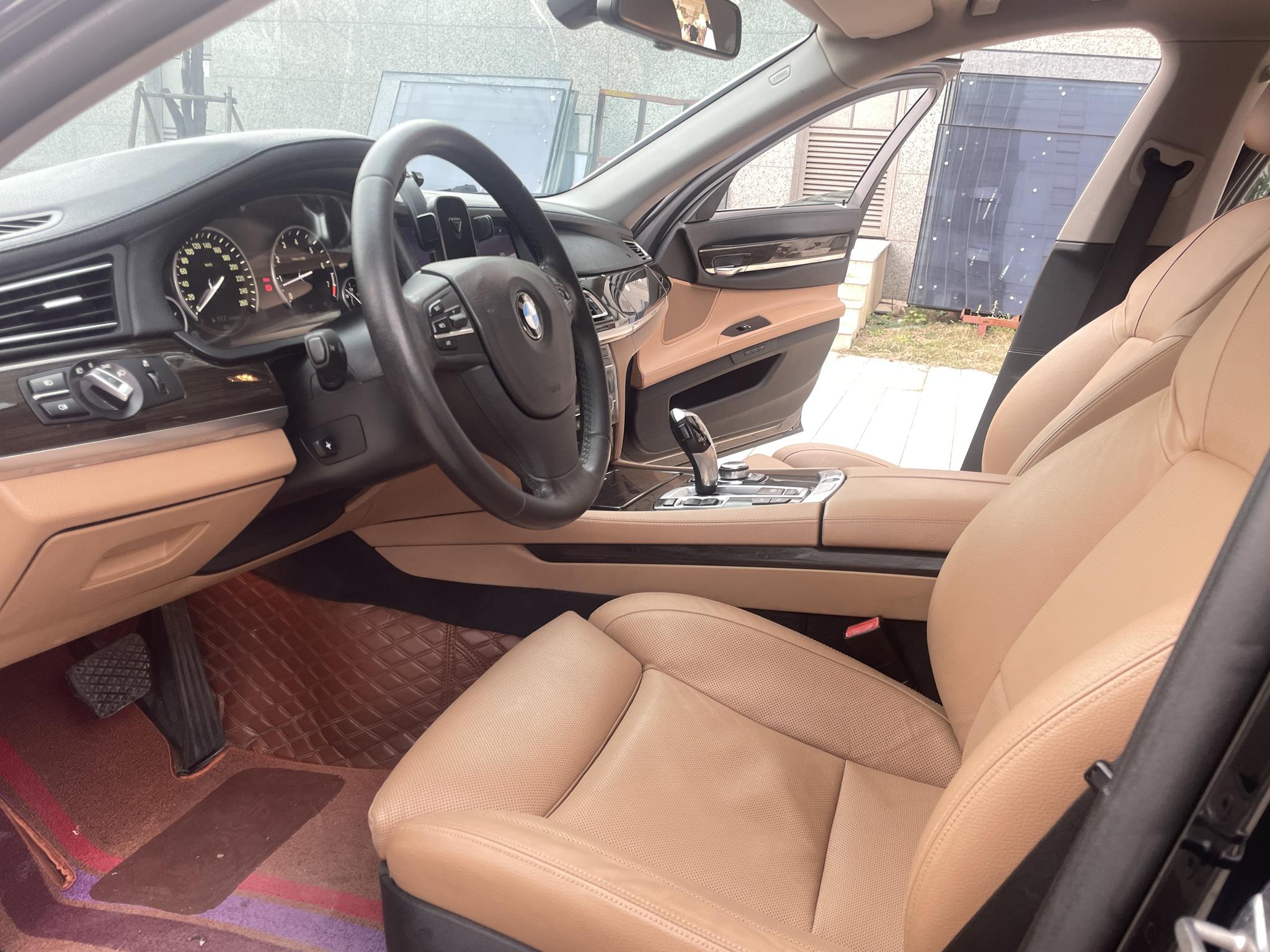 BMW BMW 7-Series