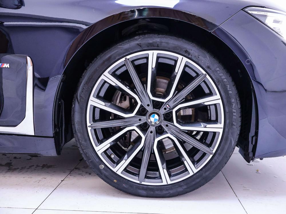 BMW BMW 7-Series