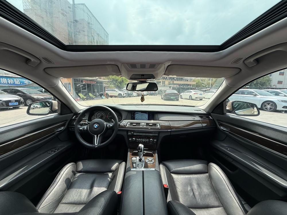 BMW BMW 7-Series