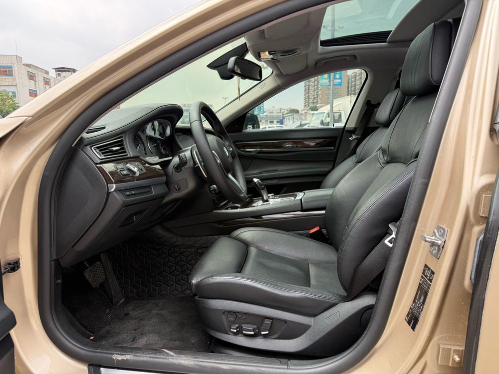 BMW BMW 7-Series