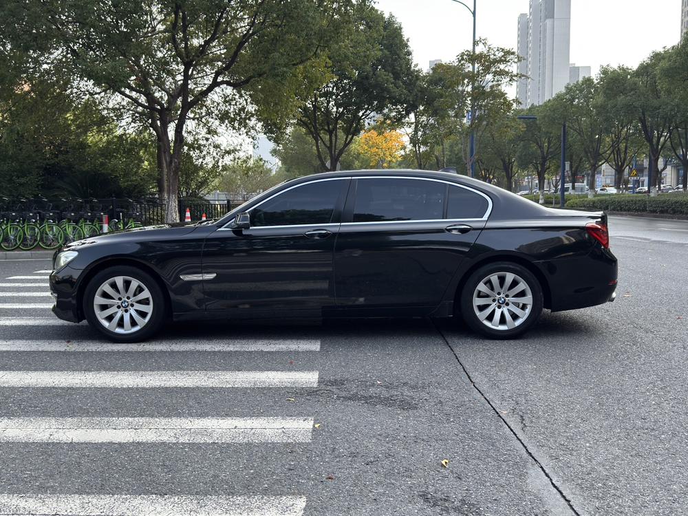 BMW BMW 7-Series
