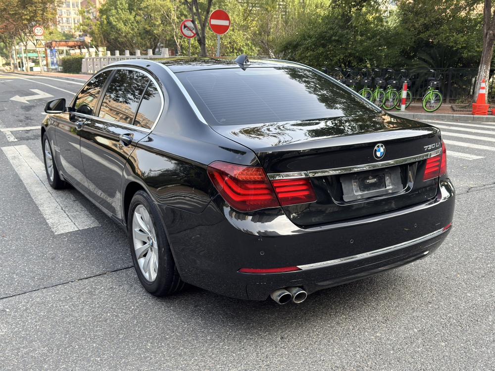 BMW BMW 7-Series