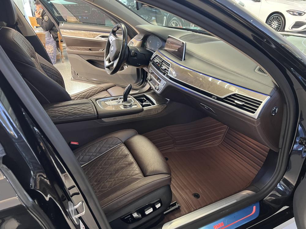 BMW BMW 7-Series