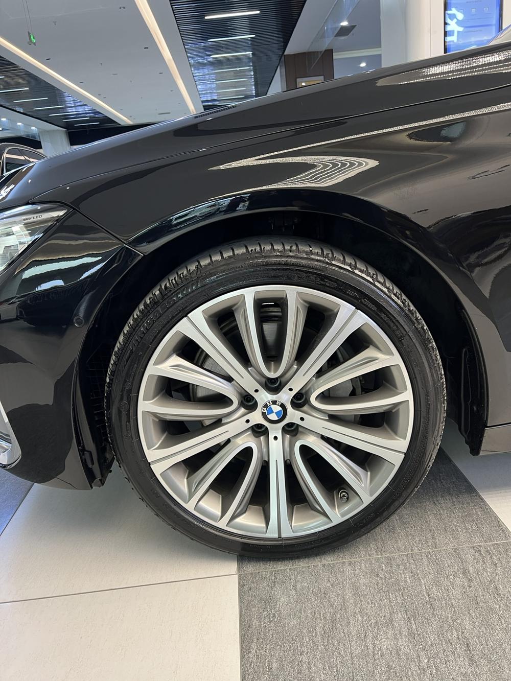 BMW BMW 7-Series