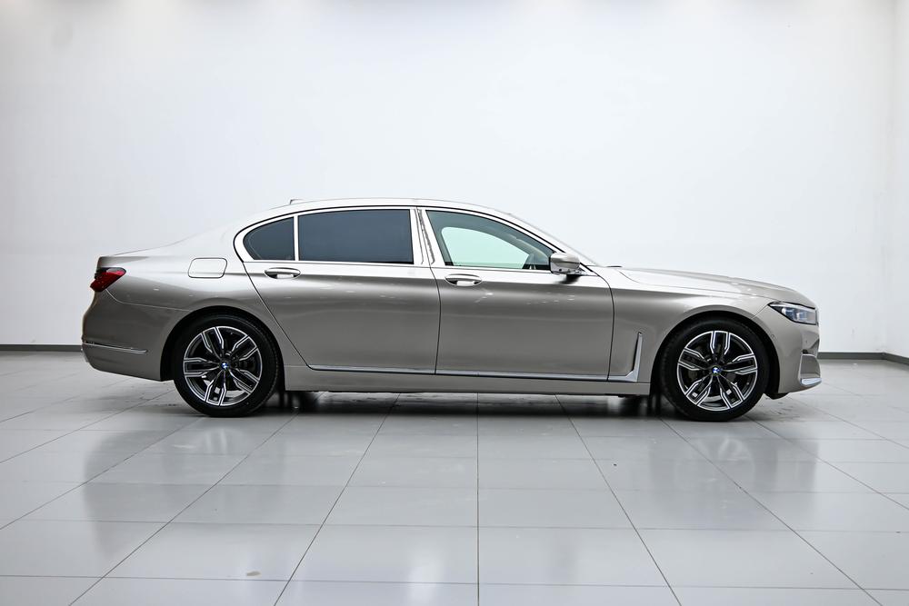 BMW BMW 7-Series