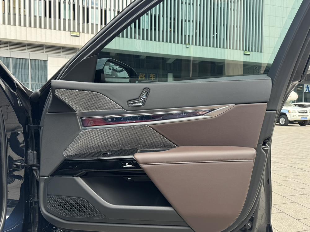 BMW BMW 7-Series