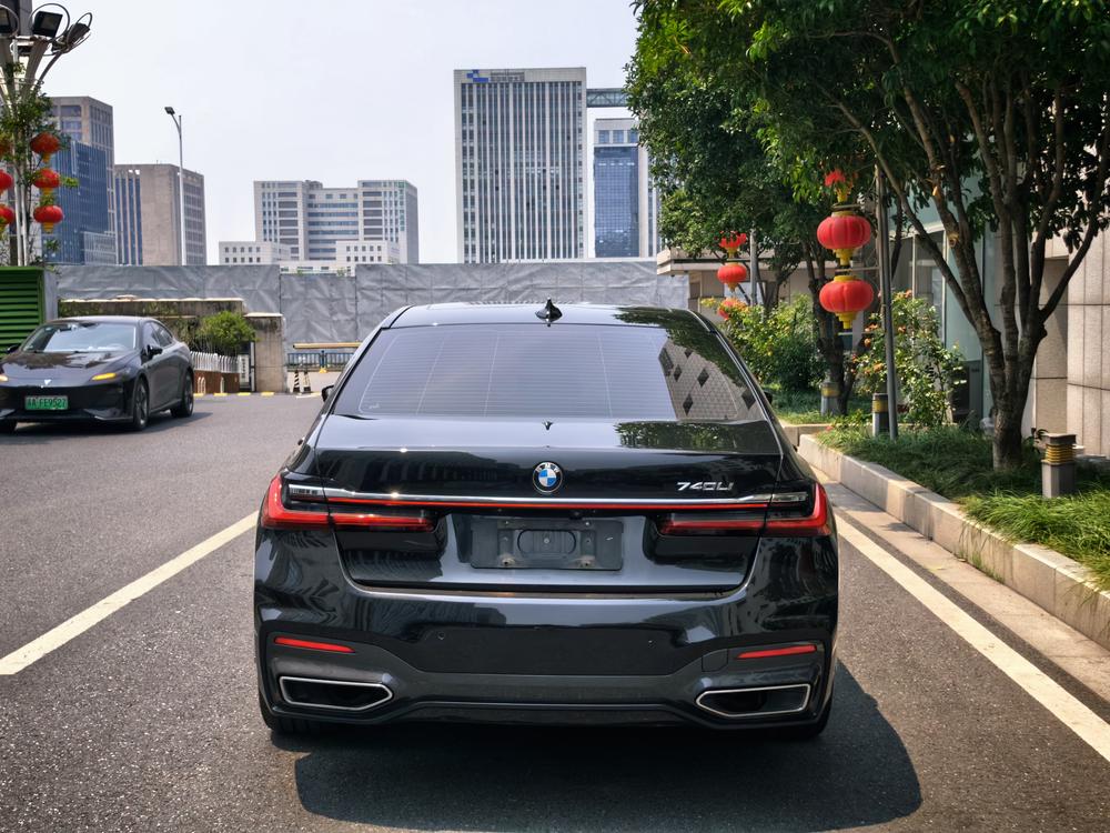 BMW BMW 7-Series
