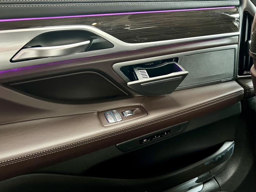 BMW BMW 7-Series