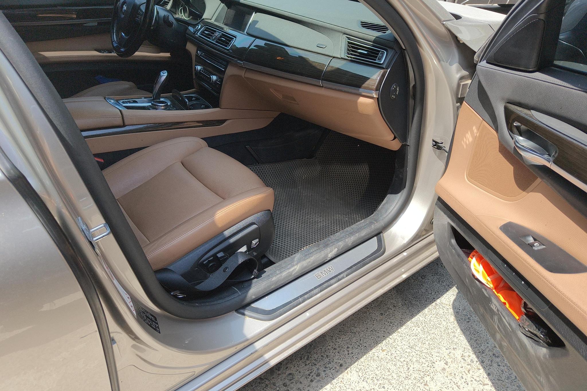 BMW BMW 7-Series