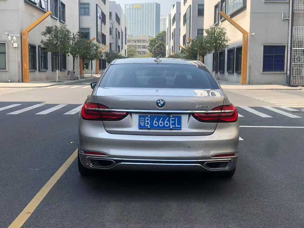 BMW BMW 7-Series
