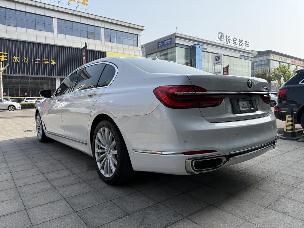 BMW BMW 7-Series