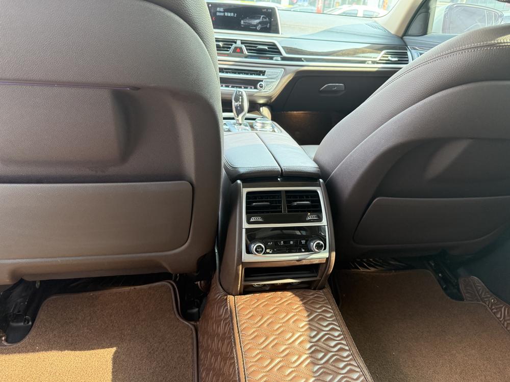 BMW BMW 7-Series
