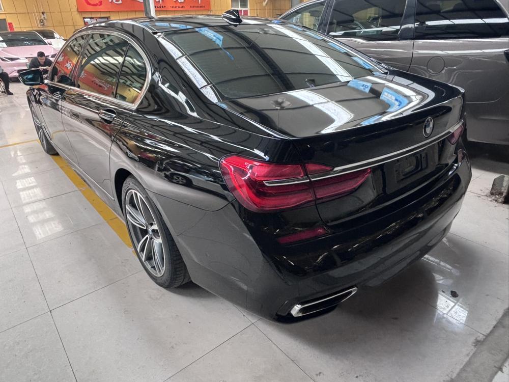 BMW BMW 7-Series