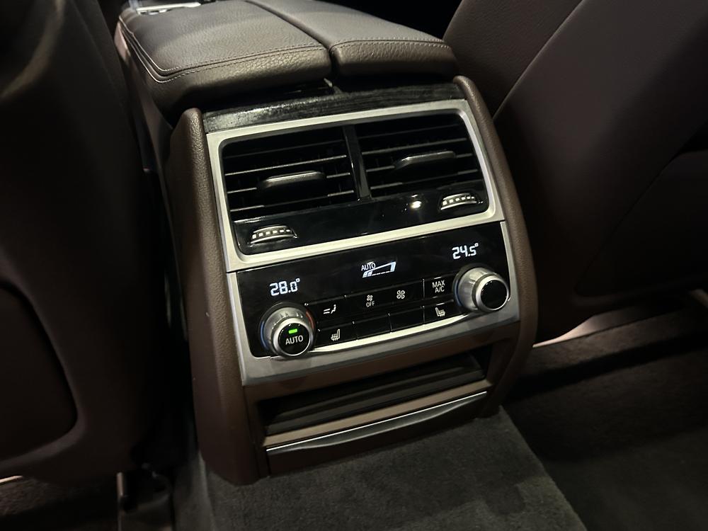 BMW BMW 7-Series