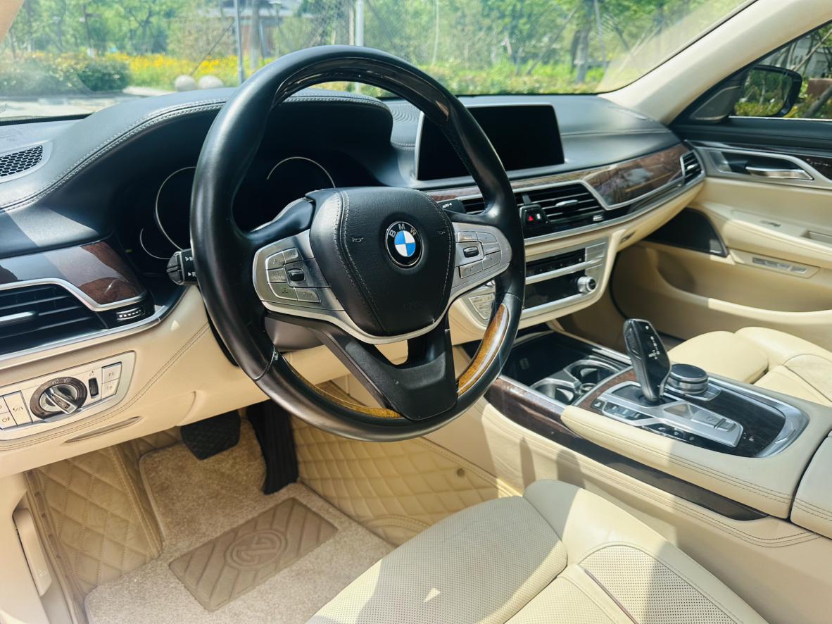 BMW BMW 7-Series