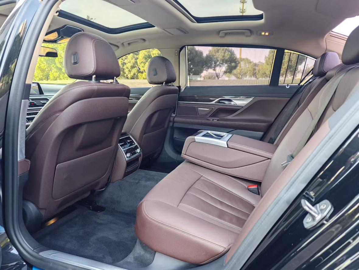 BMW BMW 7-Series