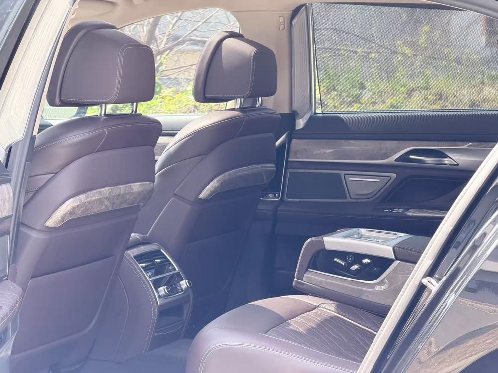BMW BMW 7-Series