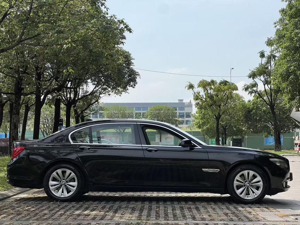 BMW BMW 7-Series