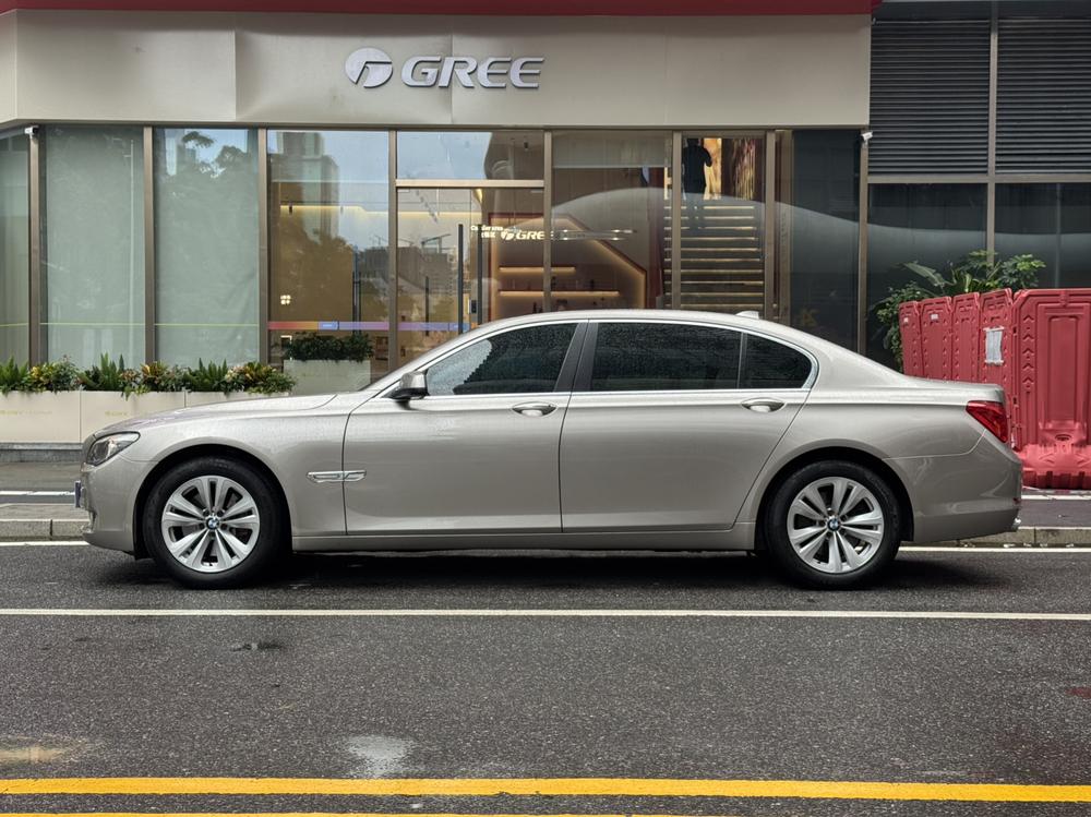 BMW BMW 7-Series