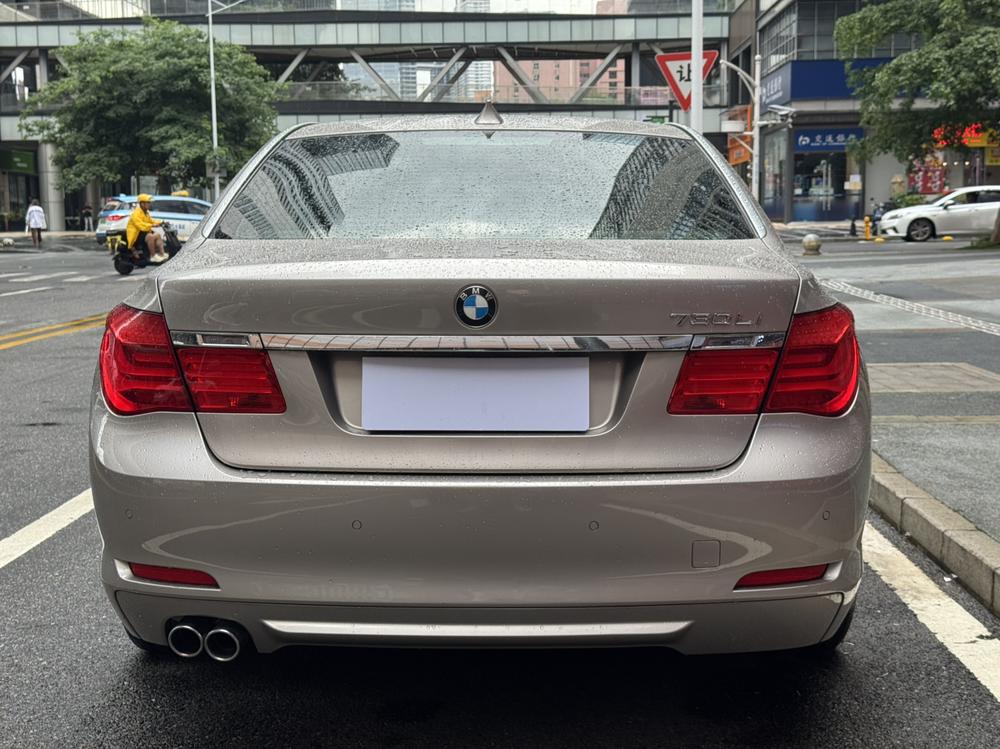 BMW BMW 7-Series